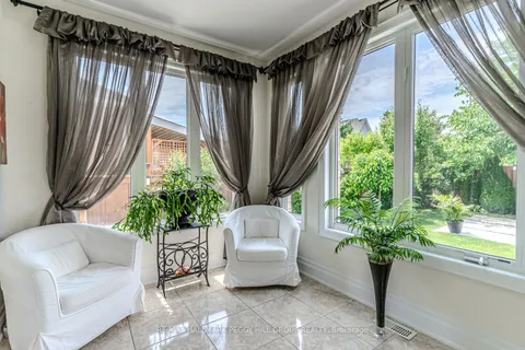 1746 Angus Street, ON L9S 4X2