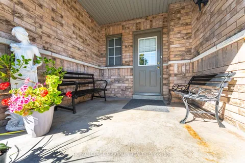 85 Ronan Crescent, ON L4H 2J6