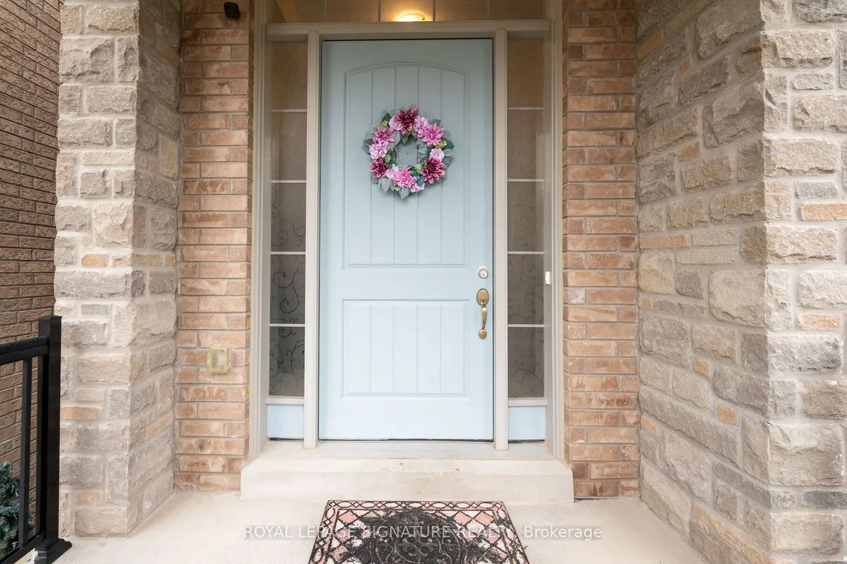 35 Clara May Avenue, ON L9N 0R4