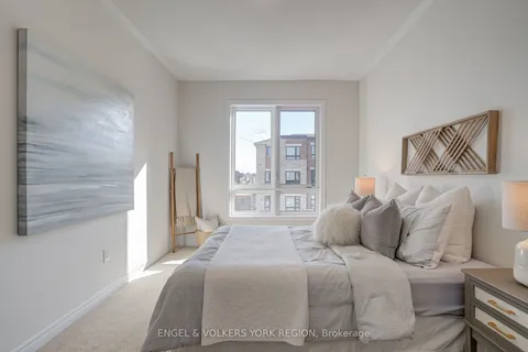 156 Mumbai Drive, ON L3S 3K5