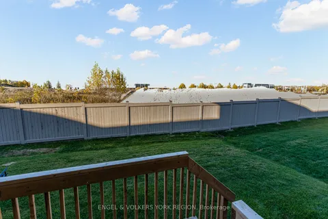 156 Mumbai Drive, ON L3S 3K5