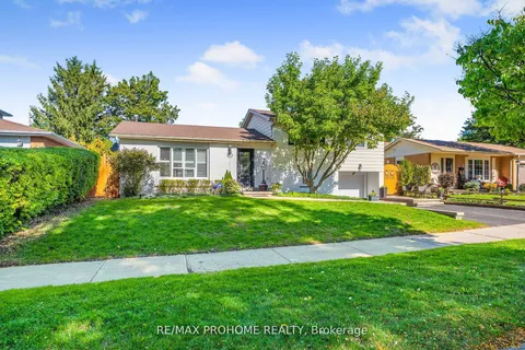 32 Sir Bedevere Place, ON L3P 2W4