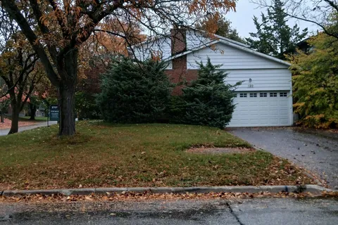 120 Romfield Circuit, ON L3T 3H8