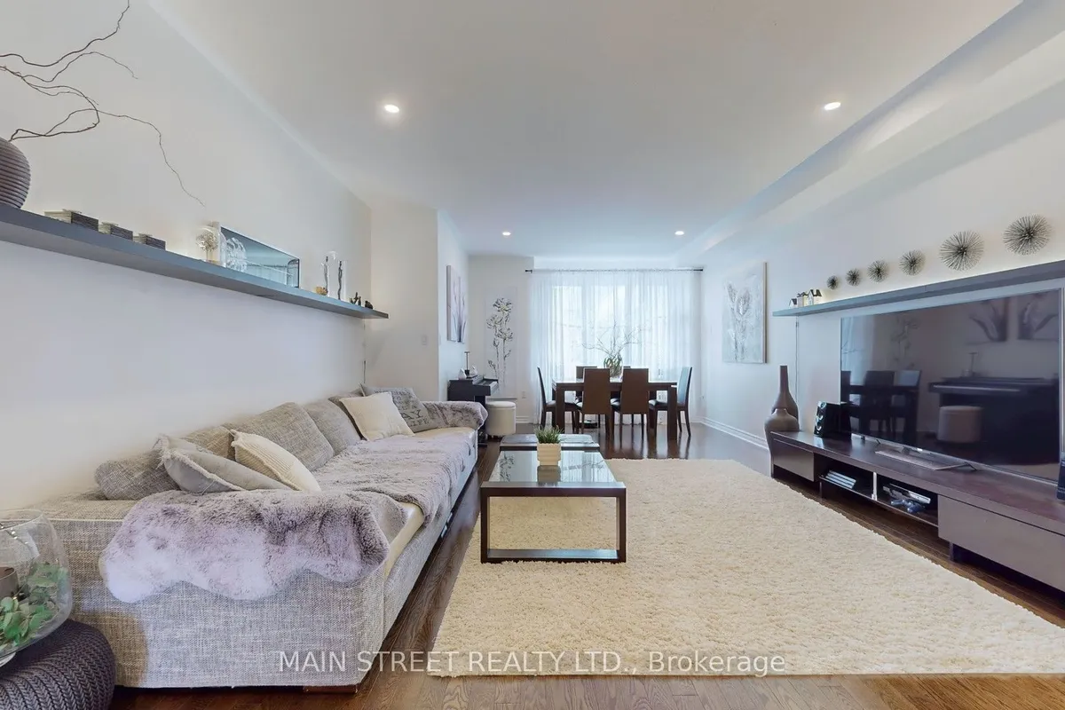 8900 Bathurst Street, ON L4J 8A7