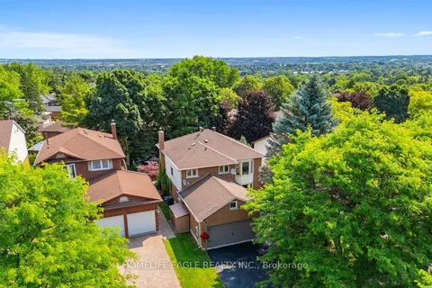 30 Moffat Crescent, ON L4G 4Z8