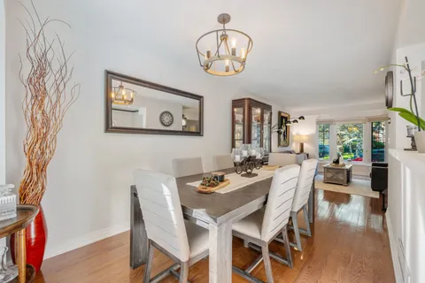 30 Moffat Crescent, ON L4G 4Z8