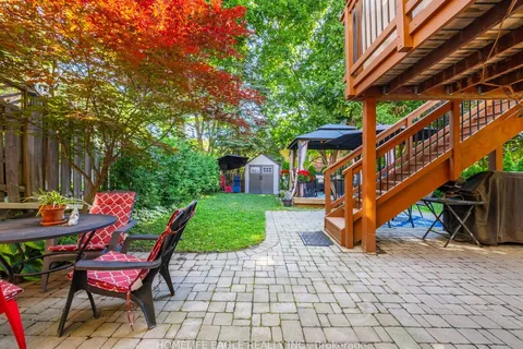 30 Moffat Crescent, ON L4G 4Z8