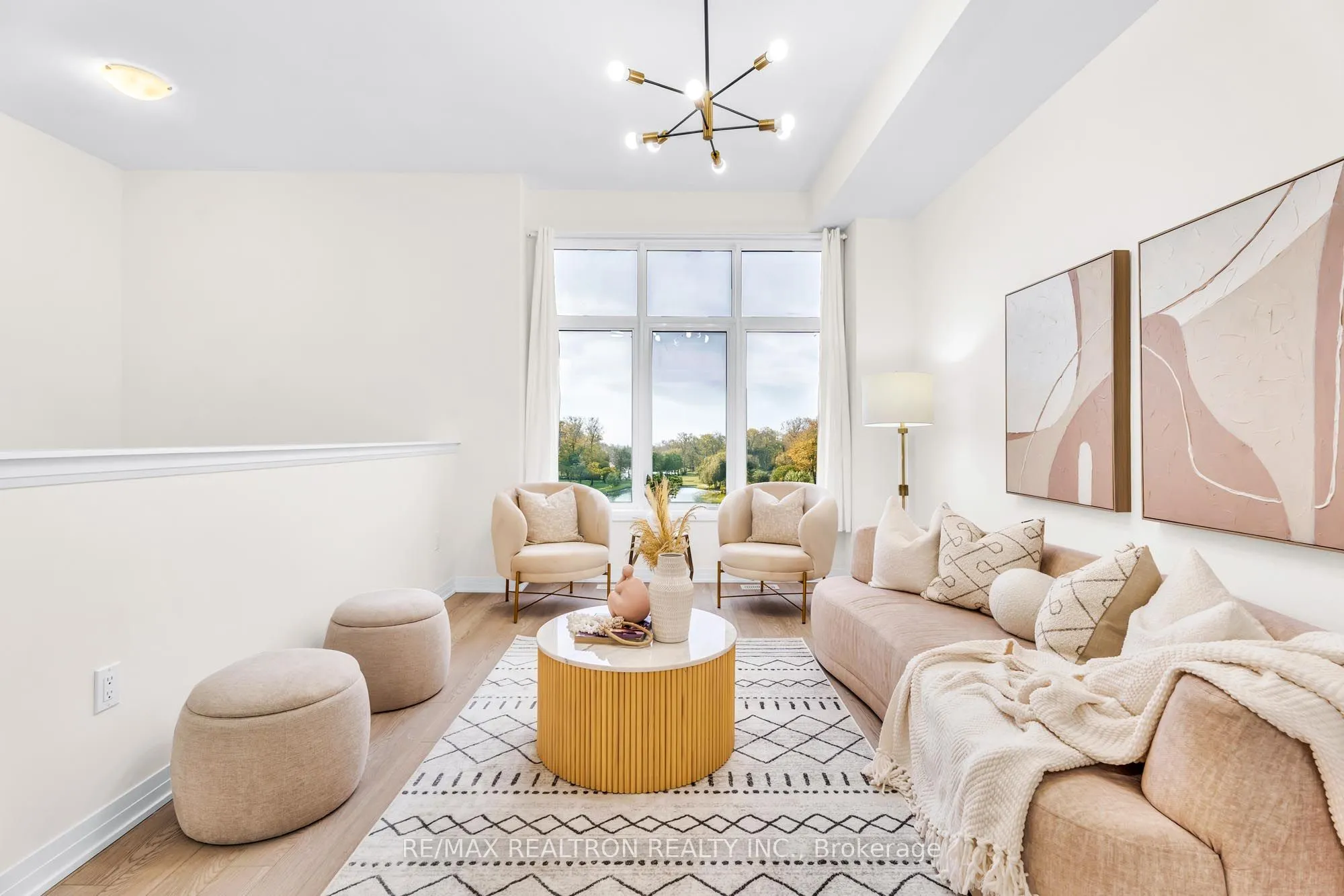 9 Onigam Lane, ON L4S 0P9