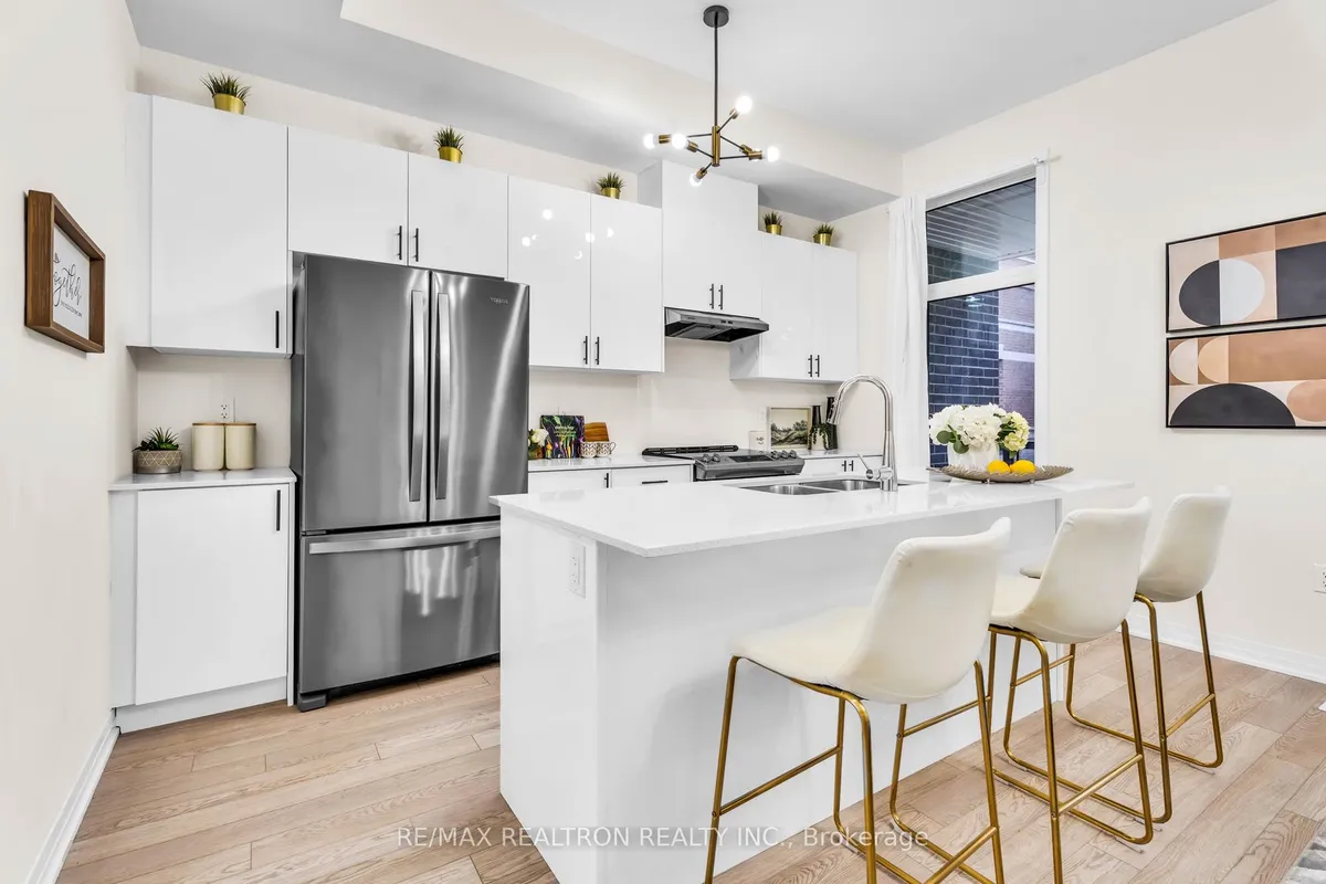 9 Onigam Lane, ON L4S 0P9