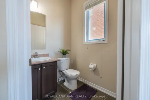 213 Richardson Crescent, ON L3Z 0R5