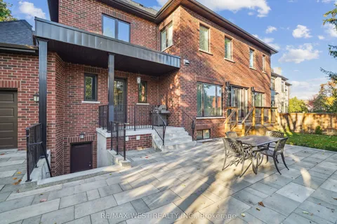 68 Walmer Road, ON L4C 3X1