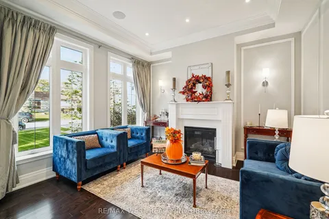 68 Walmer Road, ON L4C 3X1