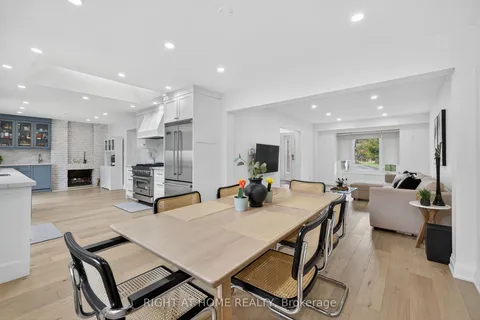 16 Mayvern Crescent, ON L4C 5J4