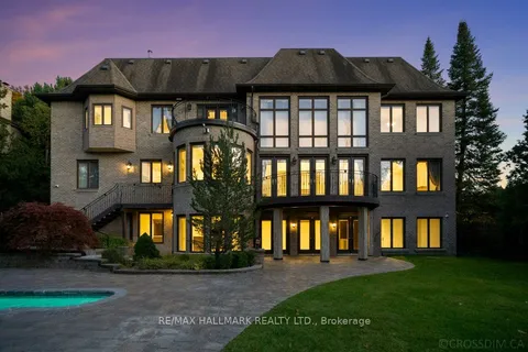 40 Maryvale Crescent, ON L4C 6P8