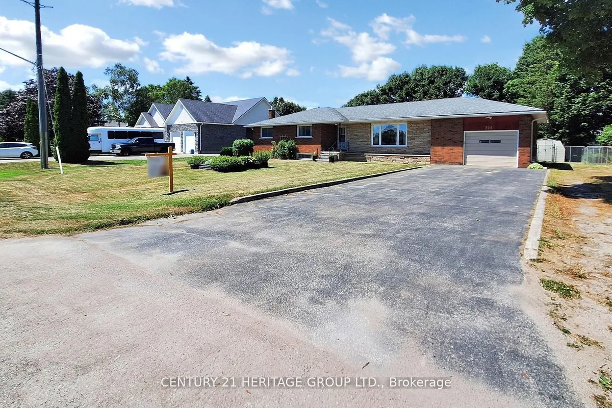 224 Glenn Avenue, ON L9S 1C4