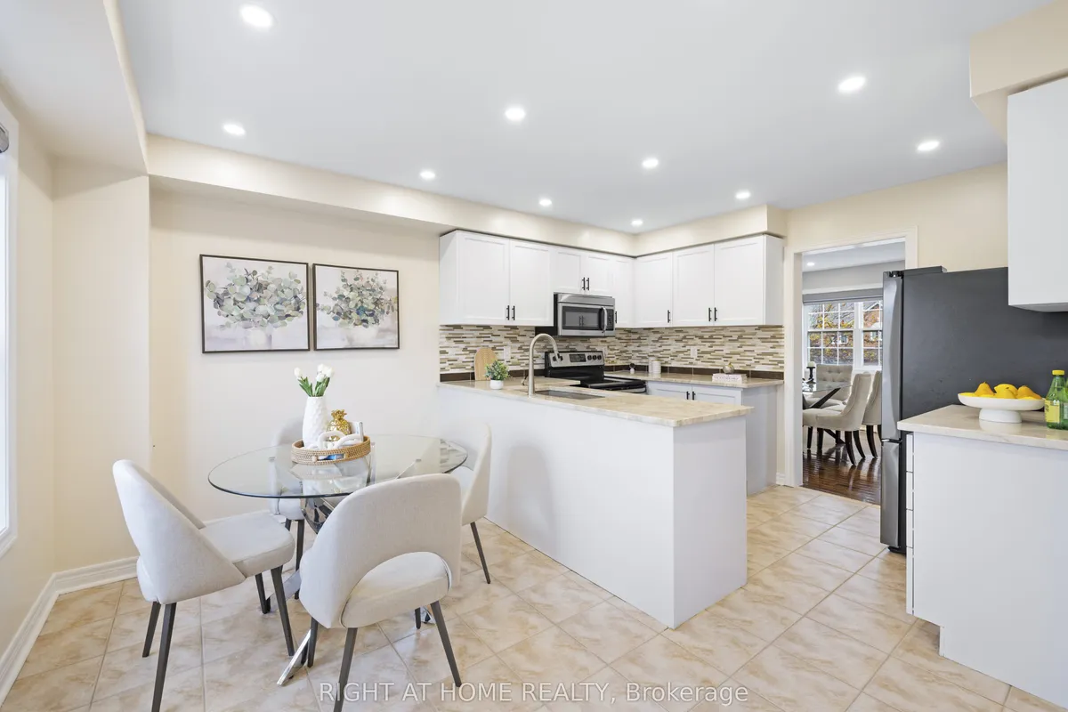 27 Hawtin Lane, ON L4G 7L4