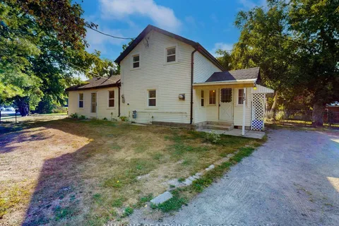 15 Main Street, ON L0E 1N0