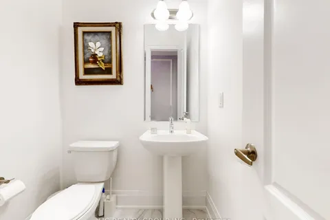 238 Touch Gold Crescent, ON L4G 3X5