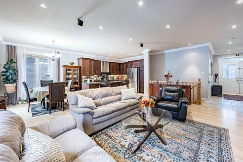 202 John Street, ON L3Z 1J5