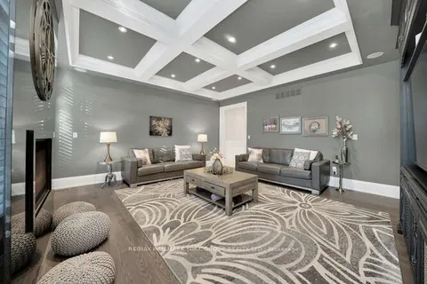 82 Elizabeth Grove, ON L7B 1H6