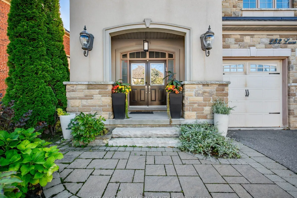 232 Luca Avenue, ON L6A 0X3