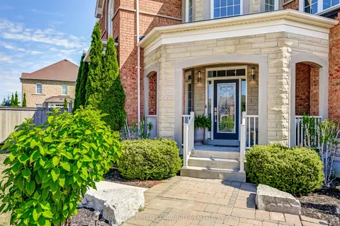 2 Green Darner Trail, ON L3Z 0M1