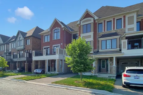 107 Mcalister Avenue, ON L4S 0L2