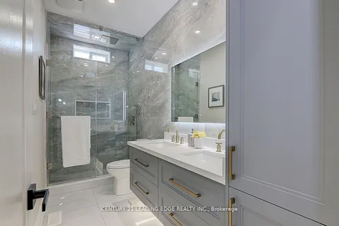 7 Maple View Lane, ON L4A 7X5