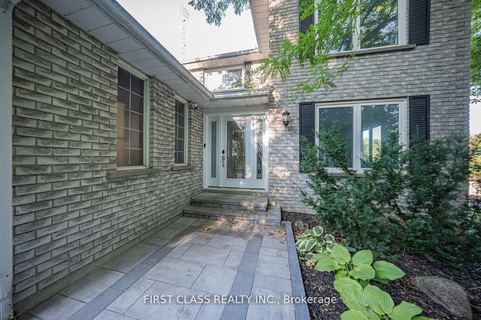 1148 Kingdale Road, ON L3Y 4W1