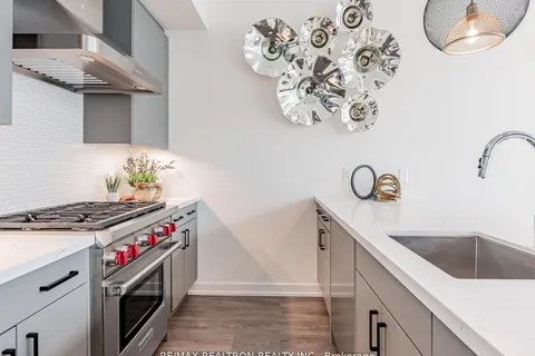 3733 Ferretti Court, ON L9S 0N6