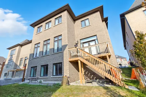 18 Casavant Court, ON L6A 5A5