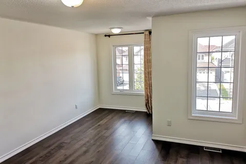 269 Helen Avenue, ON L3R 1J9