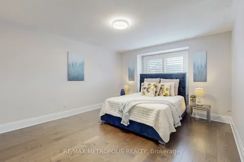 126 Silk Twist Drive, ON L9N 0W1