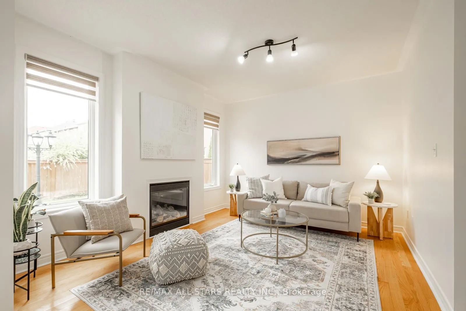 69 Mantle Avenue, ON L4A 0M8