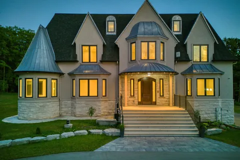 3225 Davis Drive, ON L4A 2P8