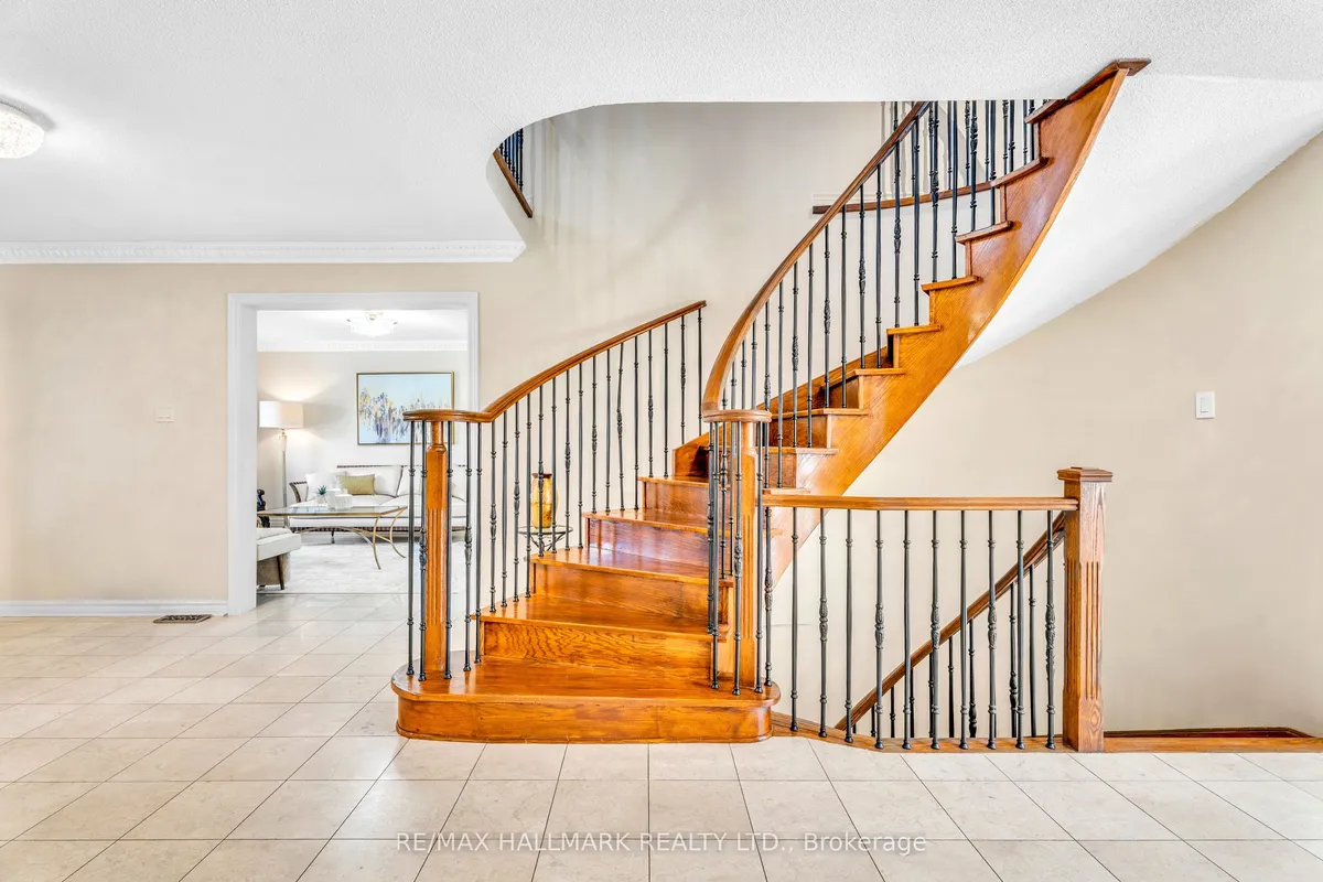 22 Larratt Lane, ON L4C 9H9