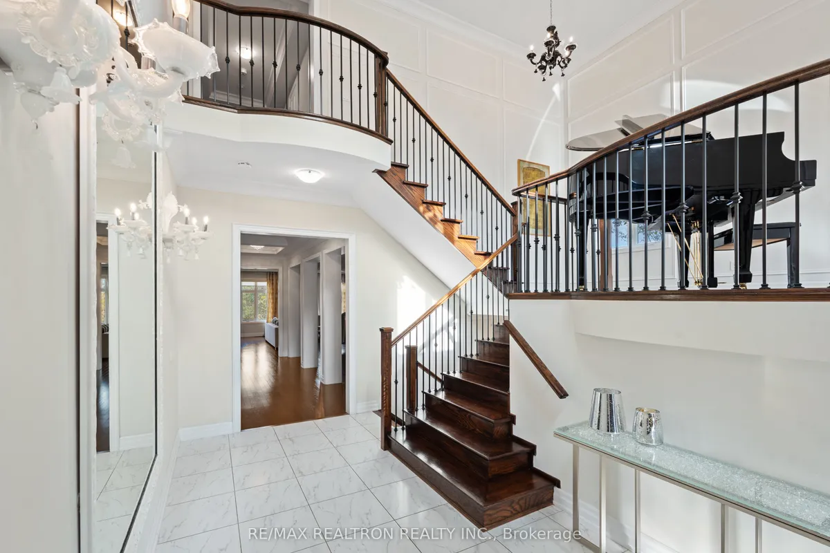 56 Ria Court, ON L7B 0N5