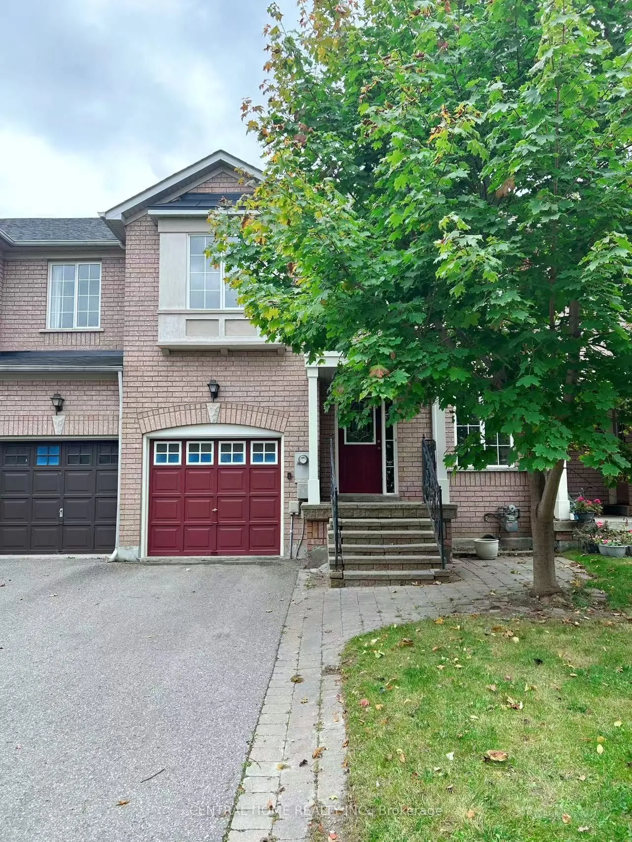 81 Bassett Avenue, ON L4B 4H5