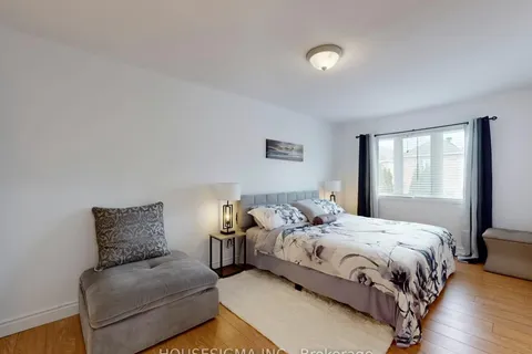 226 Canada Drive, ON L4H 0K2