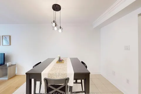 226 Canada Drive, ON L4H 0K2