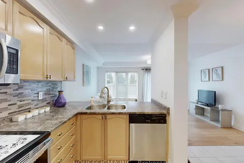 226 Canada Drive, ON L4H 0K2