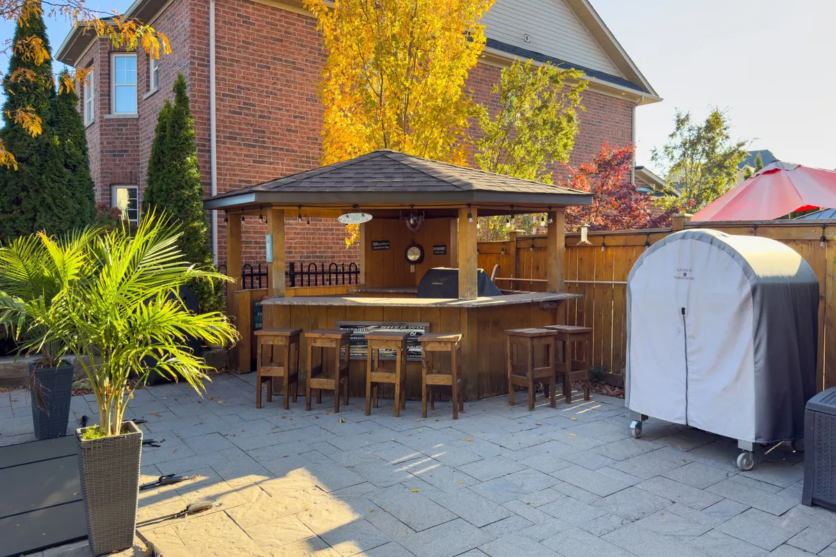 5 Bluff Trail, ON L7B 0A2