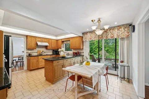 59 Sanderson Crescent, ON L4C 5L5