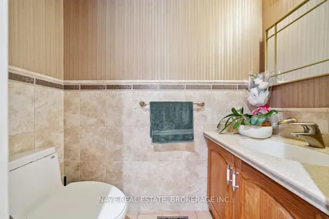 59 Sanderson Crescent, ON L4C 5L5