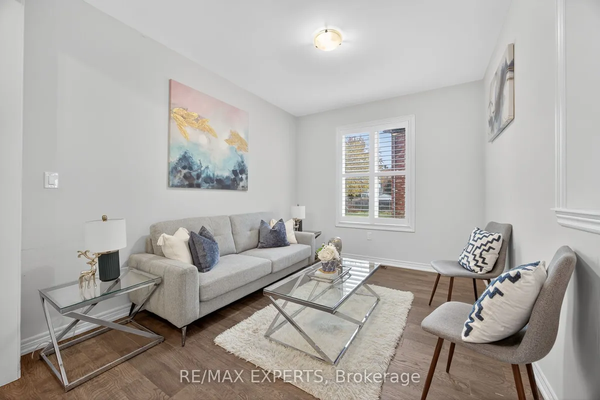 66 Robb Thompson Road, ON L0G 1M0