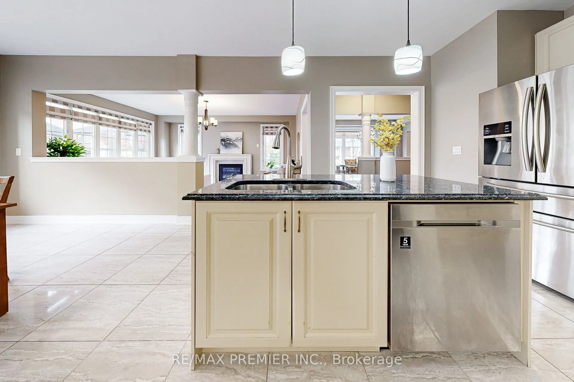 28 Rivoli Drive, ON L4H 3X2