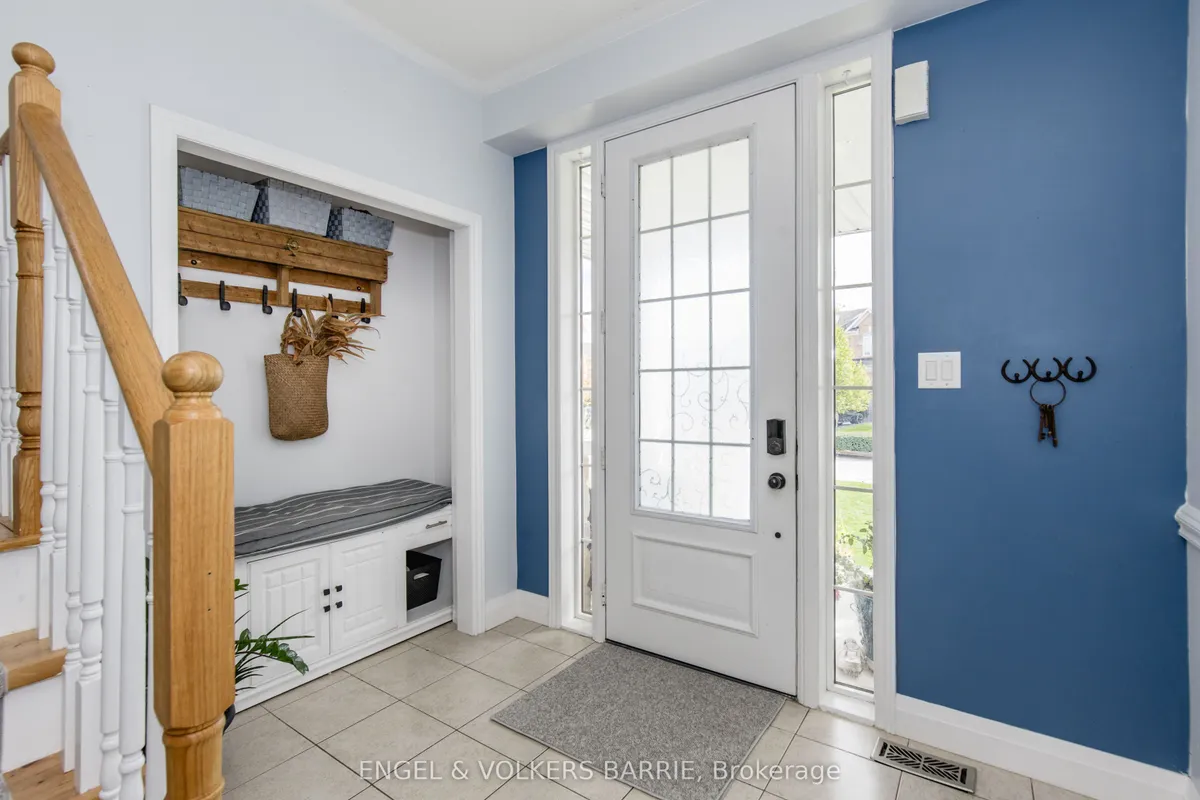 24 Legion Way, ON L3W 0M7