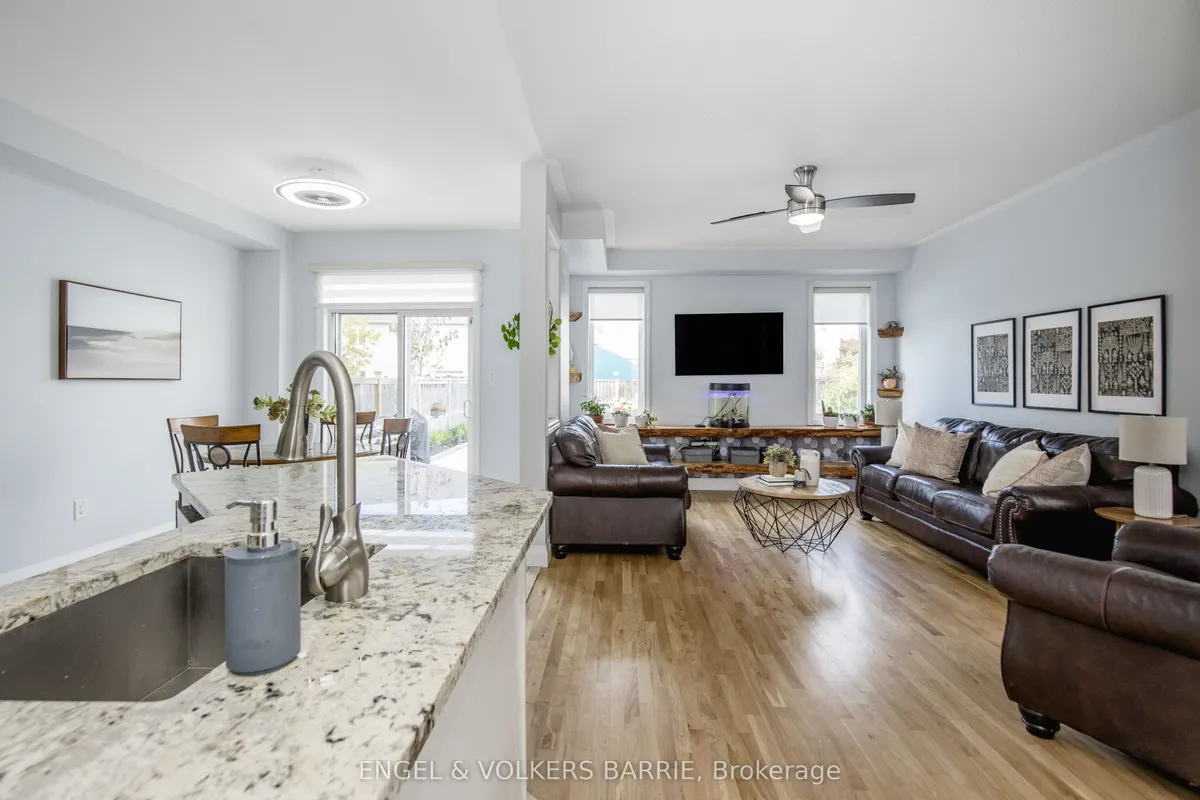 24 Legion Way, ON L3W 0M7