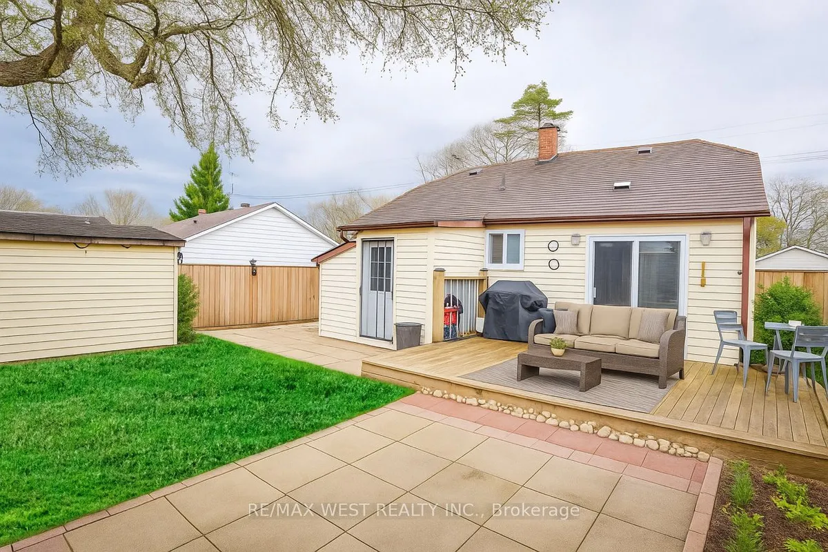 122 Raglan Street, ON L0M 1B0