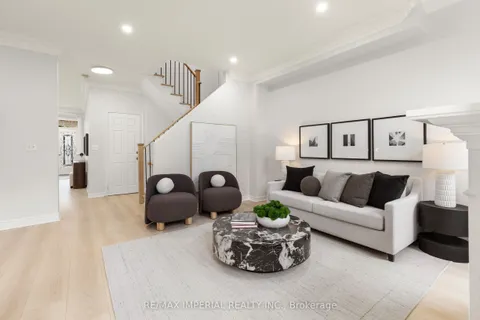 44 Hawkview Boulevard, ON L4H 2E2